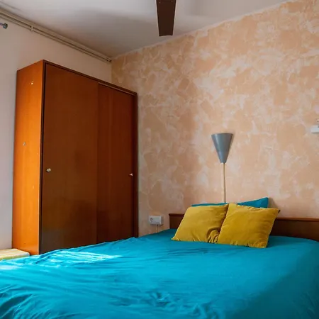 A S'agaro, 1er Etage, 3 Vue Vallee, Balcon
